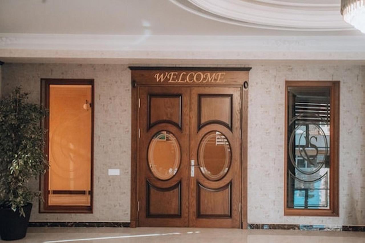 Royal Sapphire Hotel Baku Exteriör bild