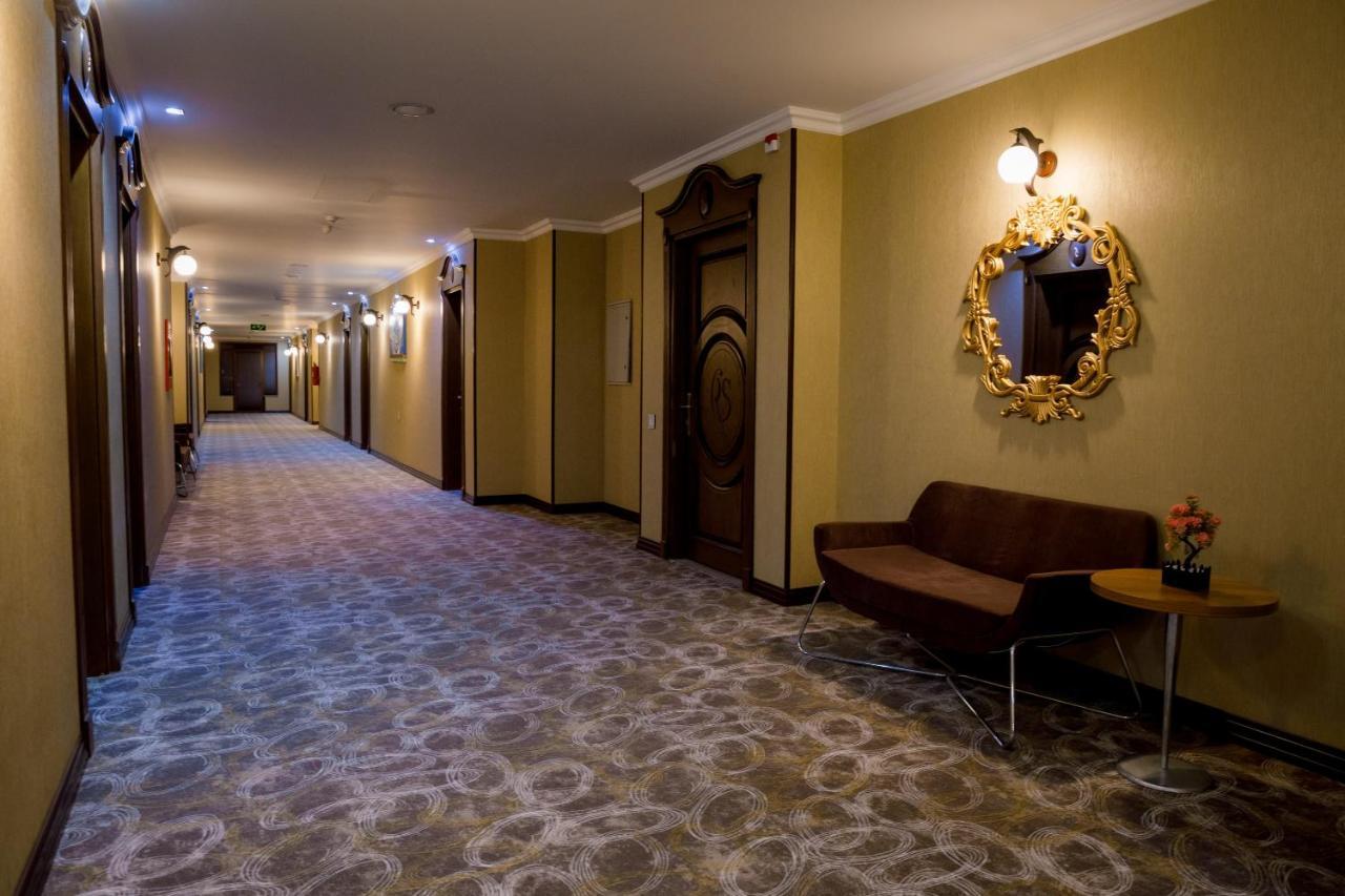 Royal Sapphire Hotel Baku Exteriör bild