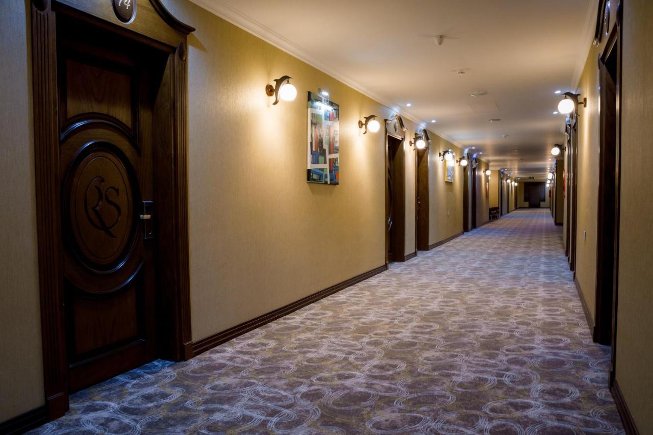 Royal Sapphire Hotel Baku Exteriör bild
