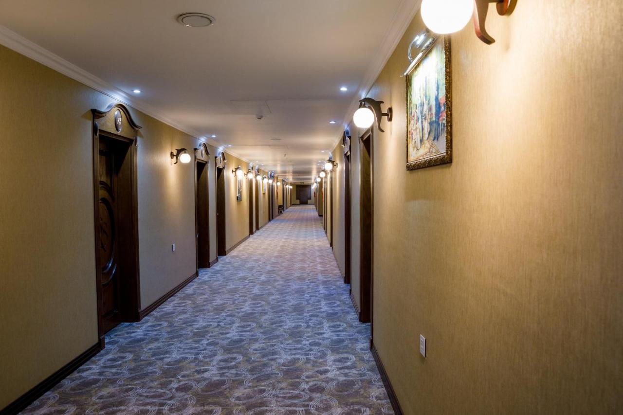Royal Sapphire Hotel Baku Exteriör bild