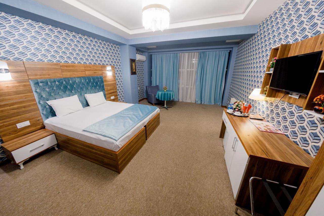 Royal Sapphire Hotel Baku Exteriör bild
