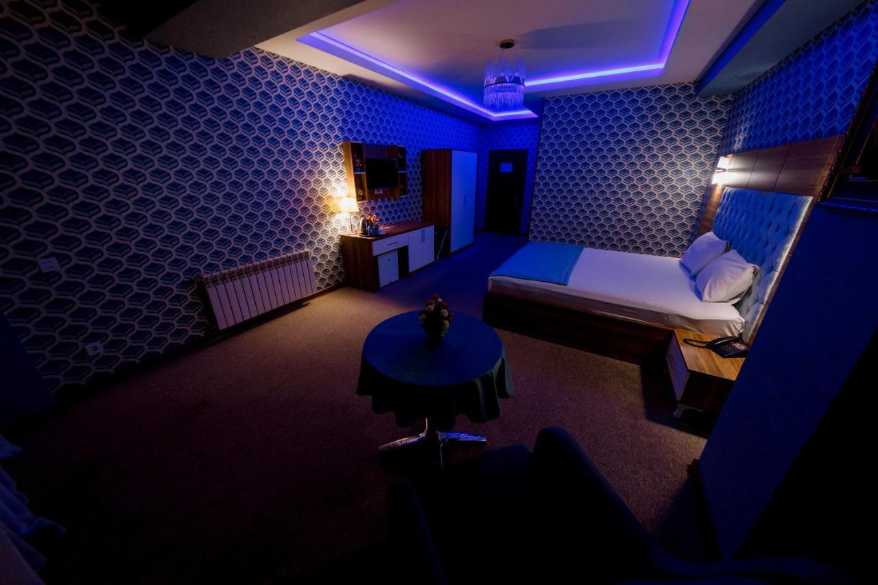 Royal Sapphire Hotel Baku Exteriör bild
