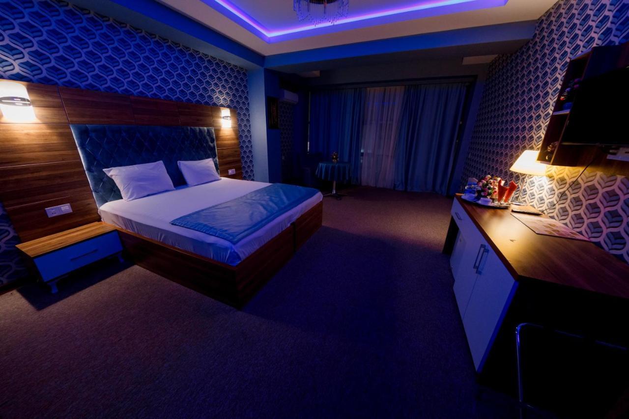 Royal Sapphire Hotel Baku Exteriör bild