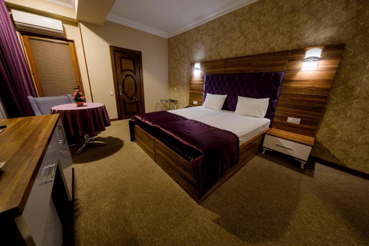 Royal Sapphire Hotel Baku Exteriör bild