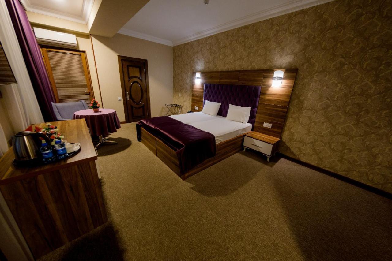 Royal Sapphire Hotel Baku Exteriör bild