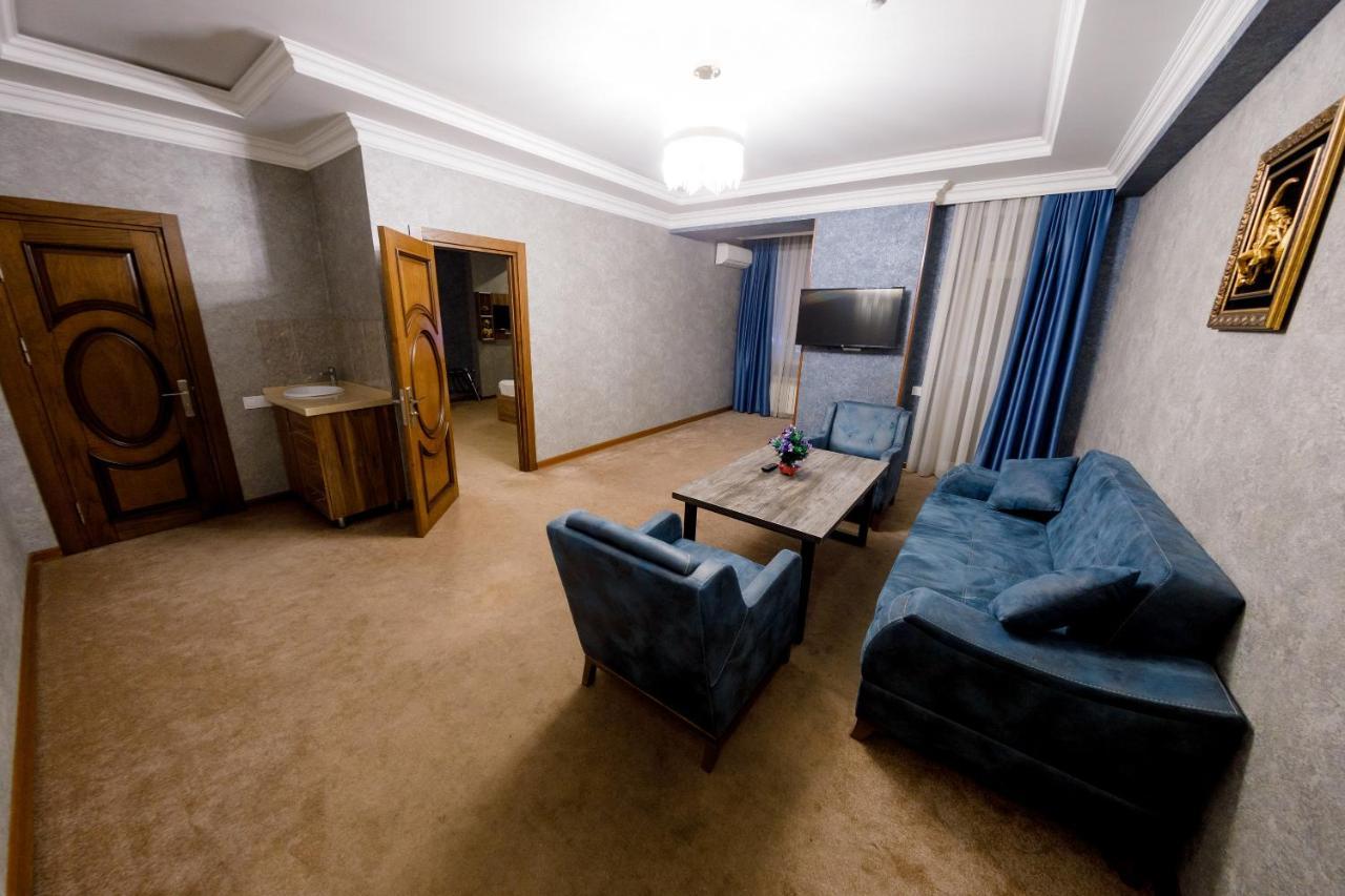 Royal Sapphire Hotel Baku Exteriör bild
