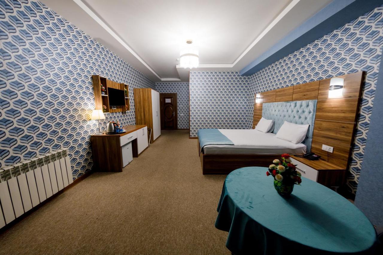 Royal Sapphire Hotel Baku Exteriör bild