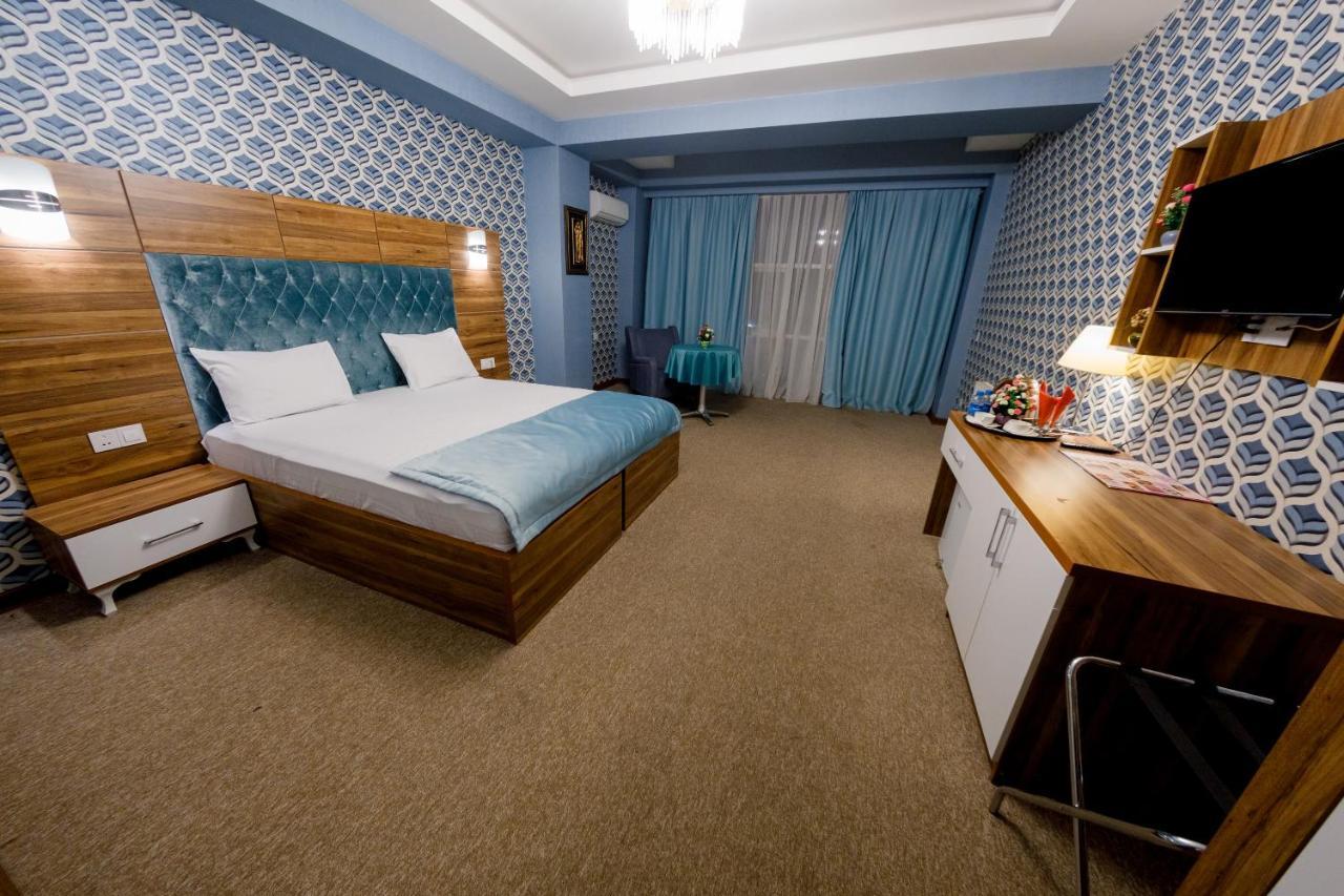 Royal Sapphire Hotel Baku Exteriör bild