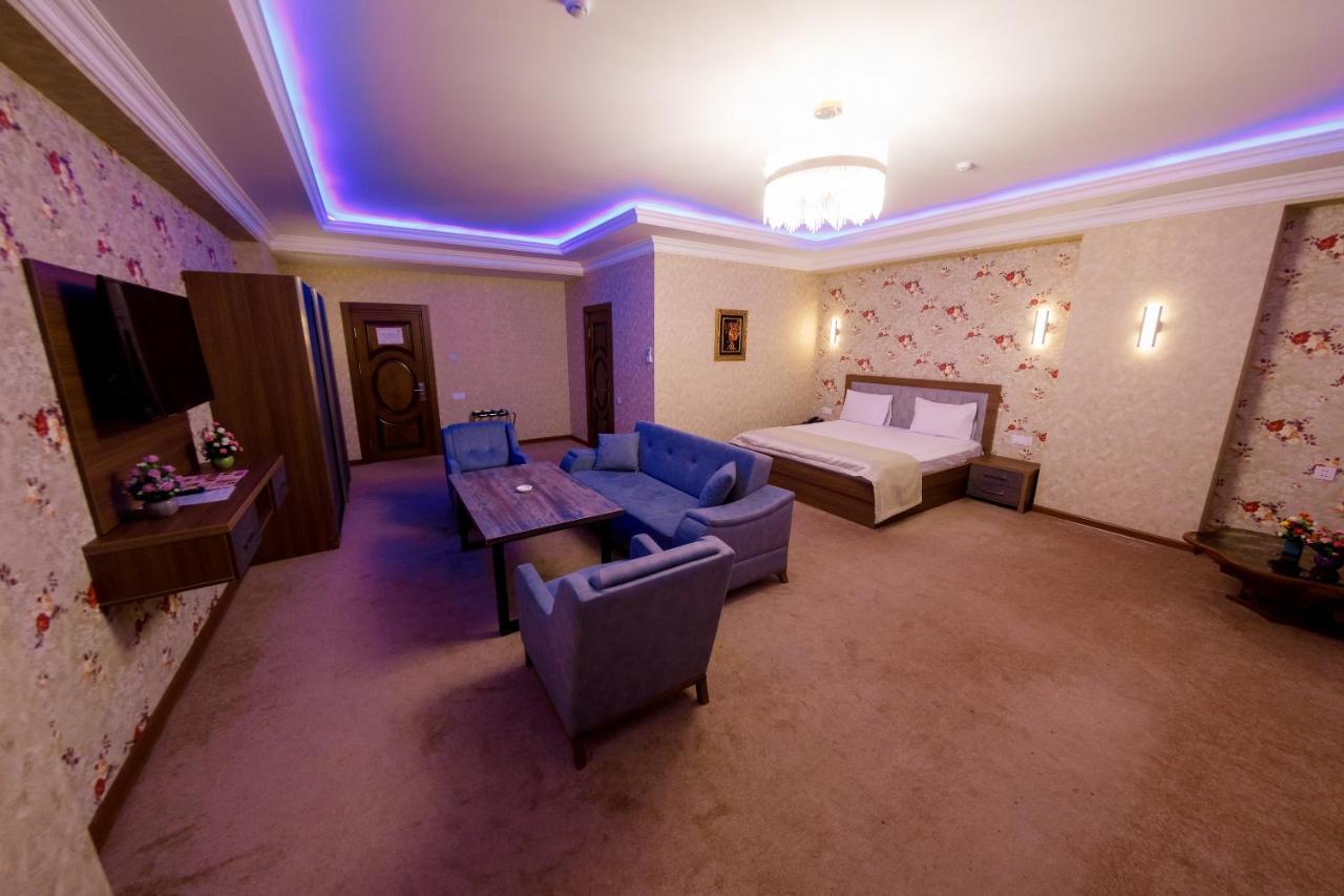 Royal Sapphire Hotel Baku Exteriör bild