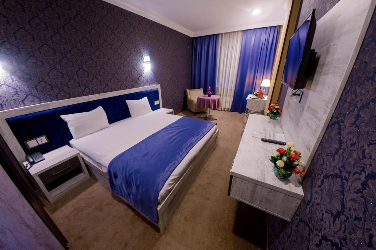 Royal Sapphire Hotel Baku Exteriör bild