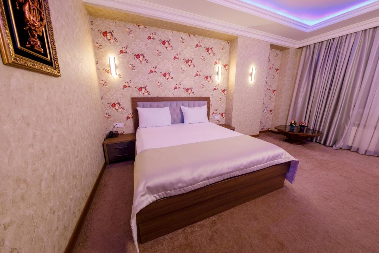 Royal Sapphire Hotel Baku Exteriör bild