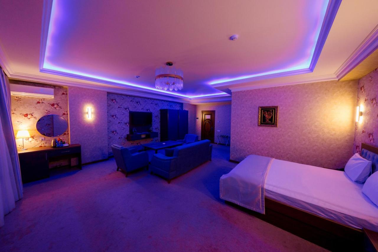 Royal Sapphire Hotel Baku Exteriör bild